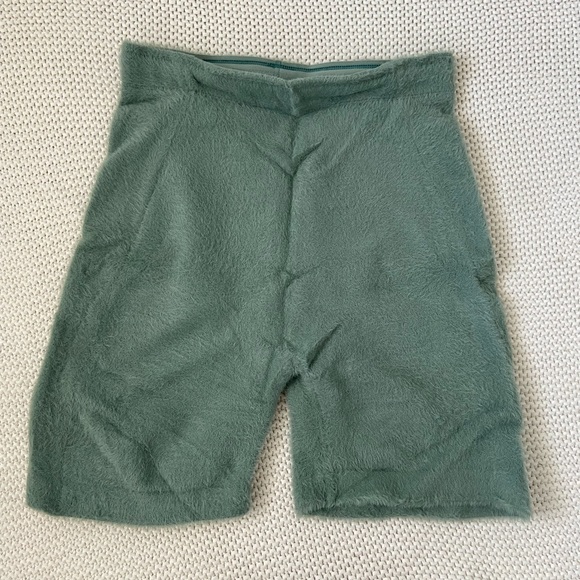 Gymshark x Whitney Simmons Eyelash Knit Shorts - Picture 3 of 8